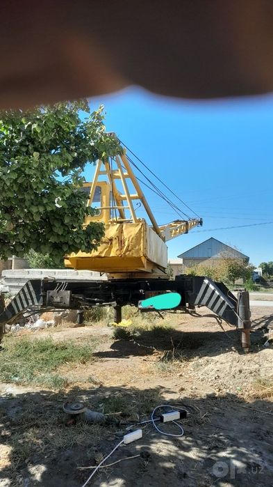 Zil avtokran ustanofkasi sotiladi