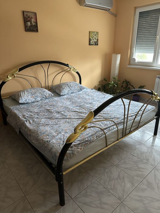 Тръбна мебел-за спалня