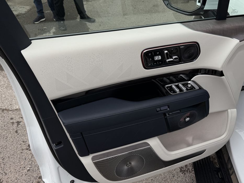 Zeekr 9X.ULTRA Инновации, утонченный дизайн