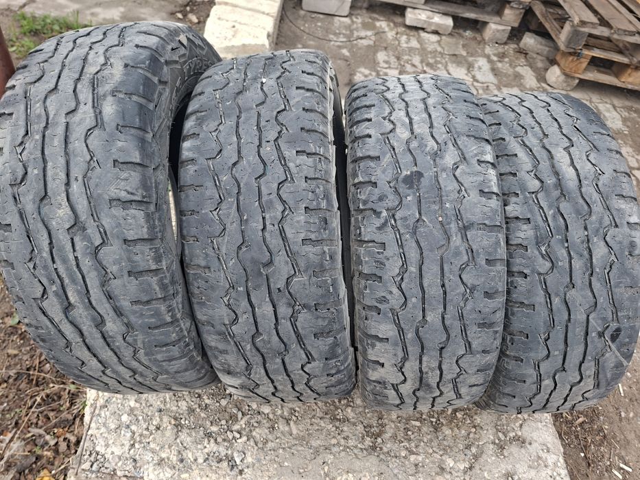 Продам шины 215/65/16 нокиа