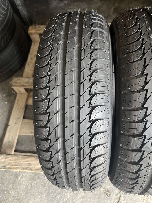 2 anvelope de vara 185/70/14 Kleber profil Nou!