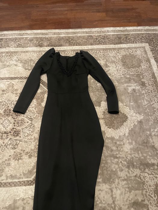 Rochie negra facuta la comada
