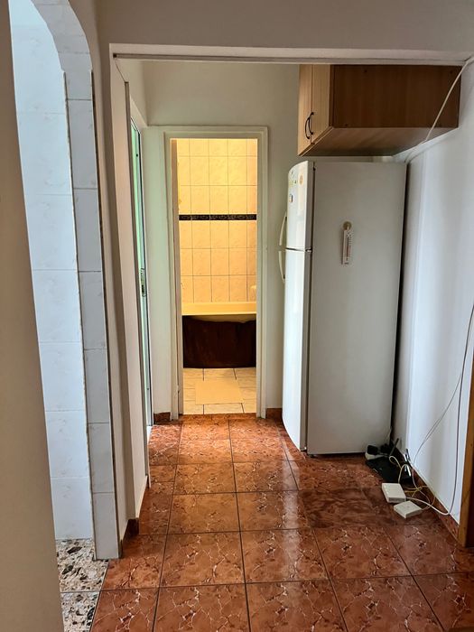Închiriez apartament cu două camere