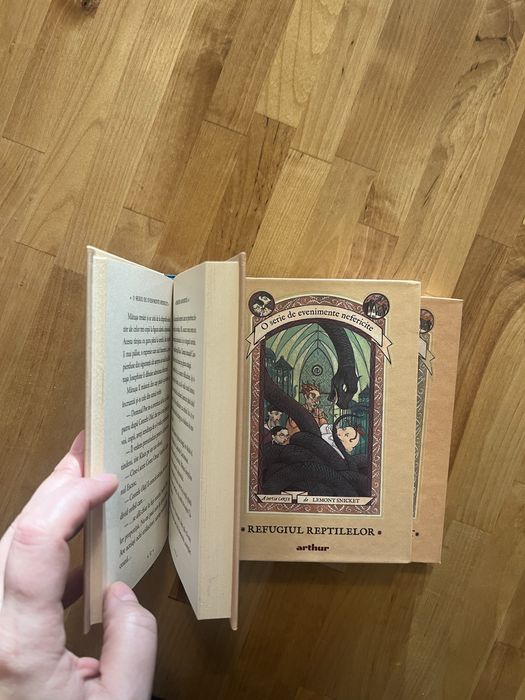 O serie de evenimente  nefericite - Lemony Snicket
