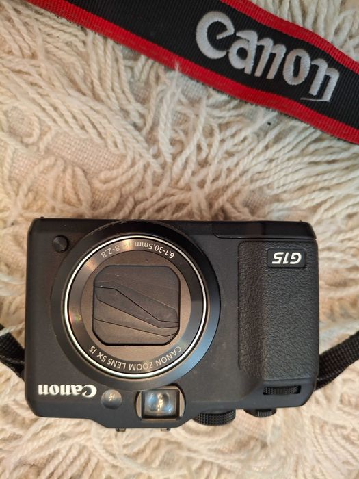 Продавам Canon G15.