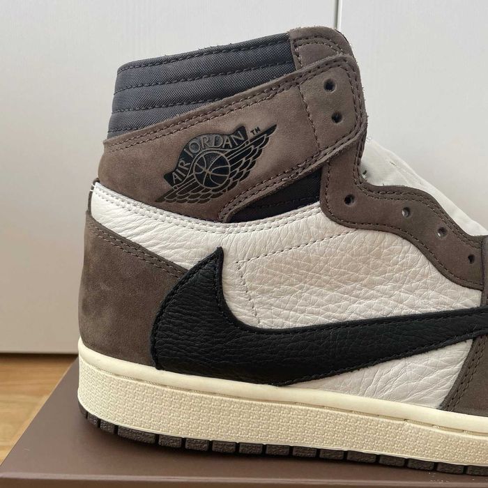 Adidasi Nike Air Jordan 1 Retro Travis Scott Cactus Jack Dark Mocha