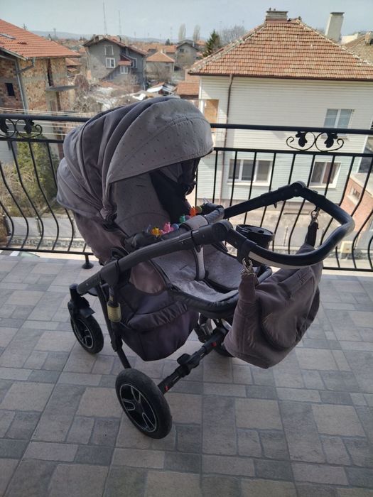 Бебешка количка 2 в 1 Намалена на 200лв