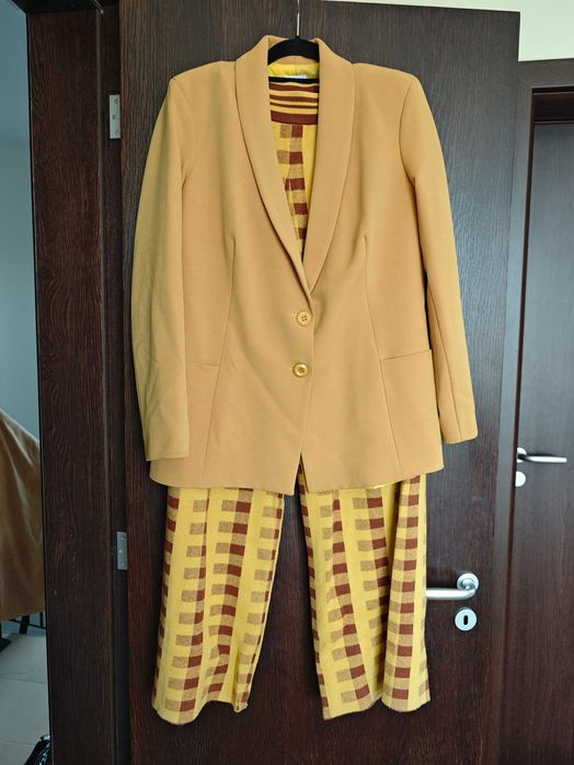 Дамски костюм сако с панталон  Silvian Heach Жълт Горчица Охра Л 48 50