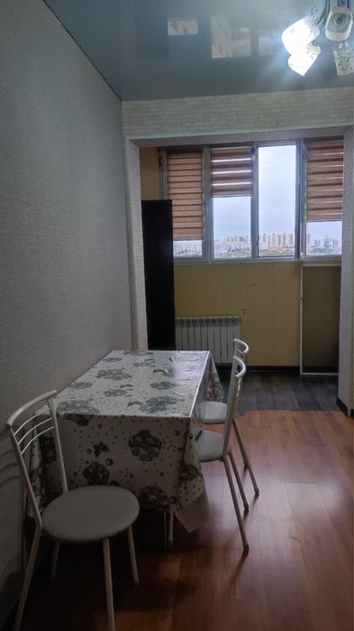 Сдам квартиру снмейной паре