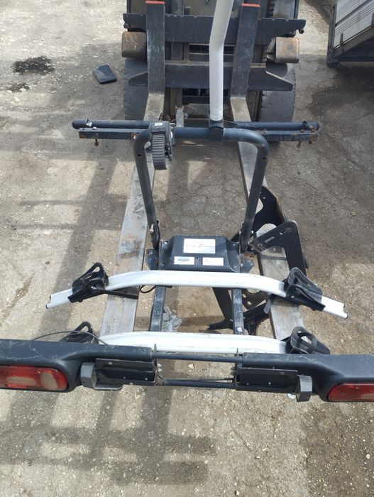 Заден багажник за велосипеди Autotrail за кемпери