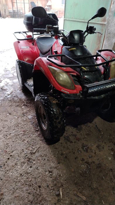 Vând atv Kymco 300