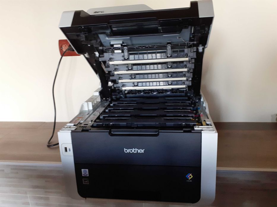 Професионален Мултифункционален цветен принтер 4в1 BROTHER MFC-9332CDW