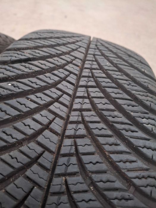2бр. всесезонни гуми 205/55/17 Goodyear