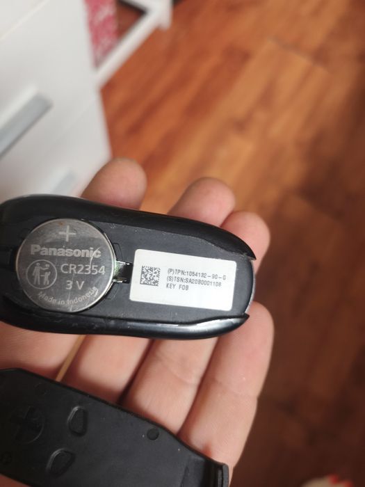 Cheie tesla model X reprogramabila