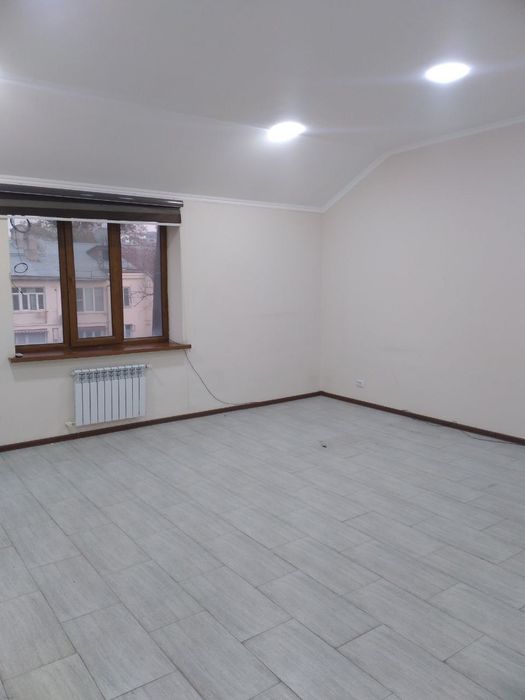 Бюджетный Офис со своей кухней, и душевой на парке Бобура