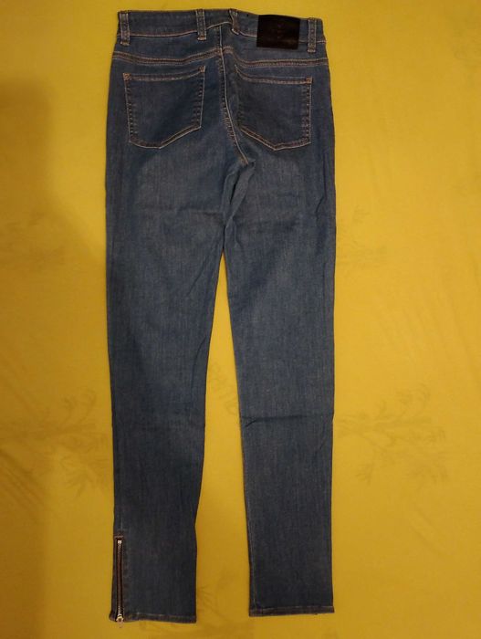 Оригинални дамски дънки