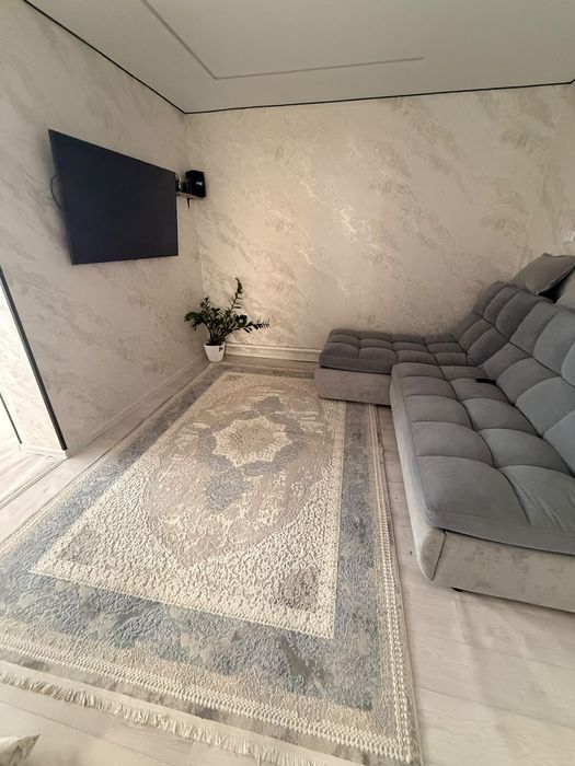 Продам ковер в хорошем состоянии размер 2×3