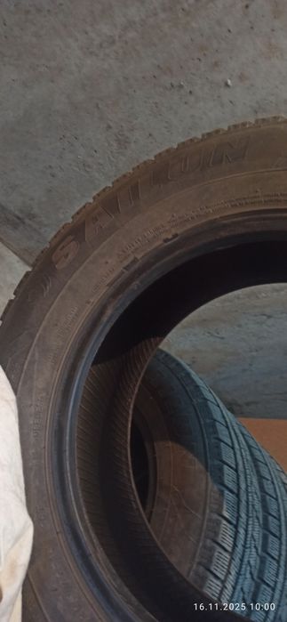 Продам зимние шины