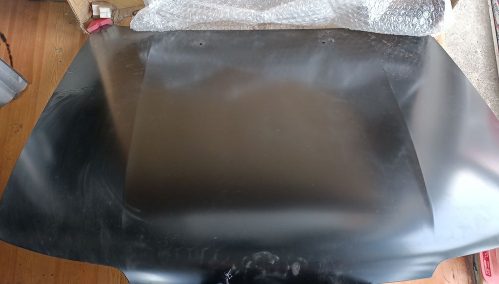 Капот марки Ниссан Примьера