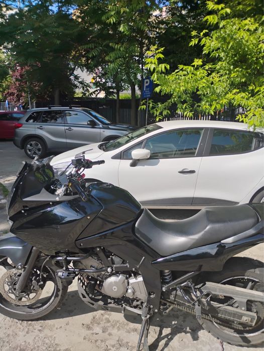 Suzuki V-STROM 650