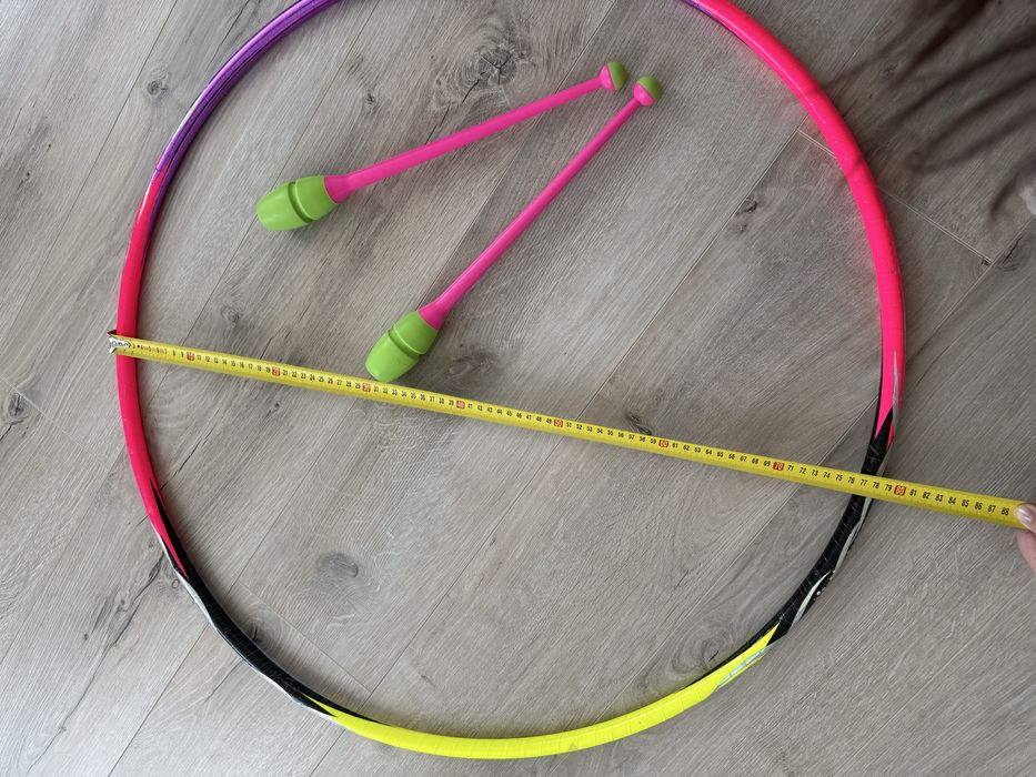 Обруч в чехле и булавы