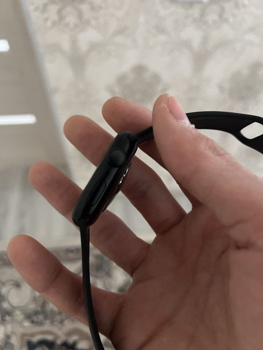 Iwatch 7/45 black holati yaxshi