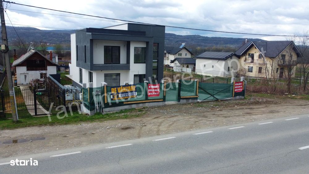 Casă de vânzare în comuna Băiculești, județ Argeș.