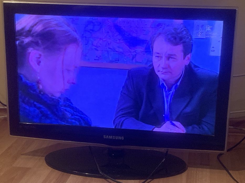 Телевизор б/у самсунг