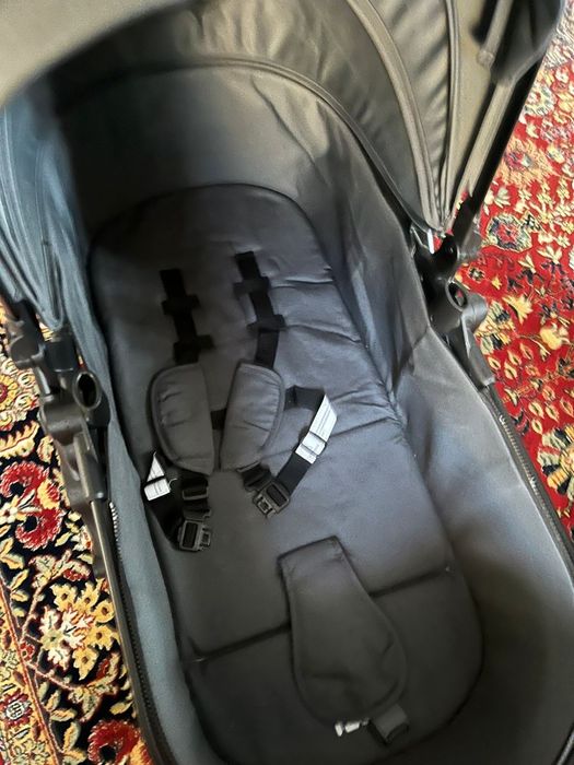 Продам коляску пользовались 3 месяца