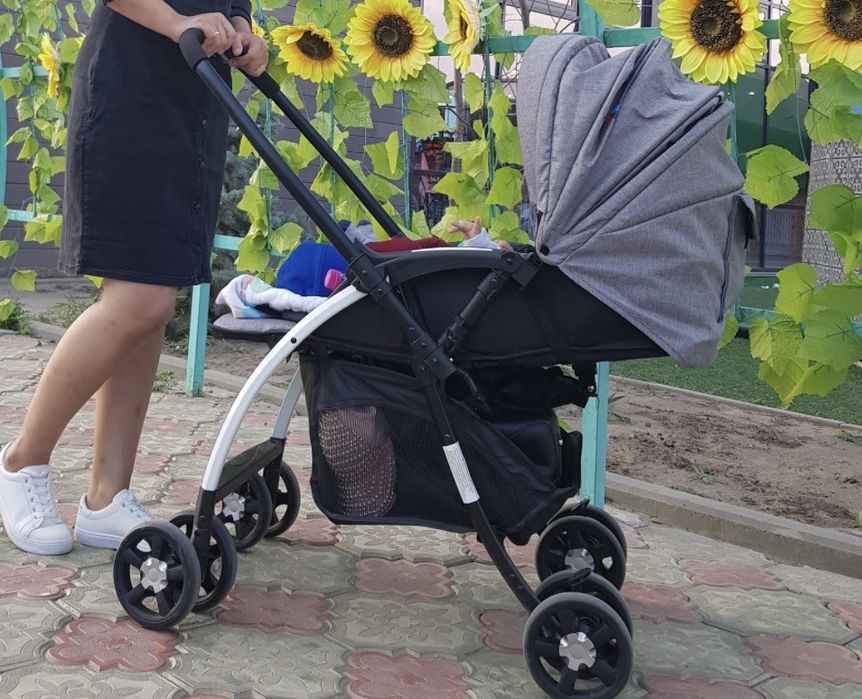 Продам детскую коляску 3000тнг