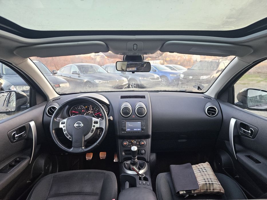 Nissan Qashai Tekna 12 / 2011, 1.5 dci/Navi/Xenon/Panoramic/Camera/