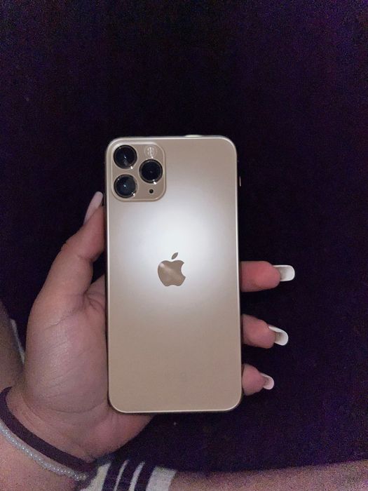 iphone 11 pro gold nou - Telefoane la preț mic | OLX.ro