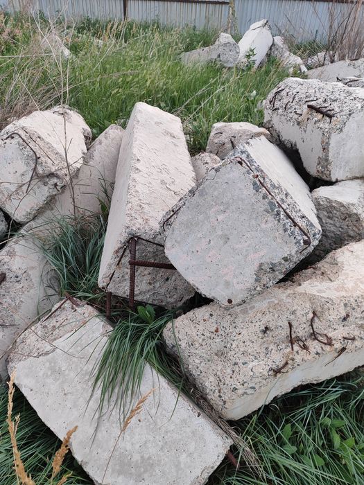 Продам бетонные блоки