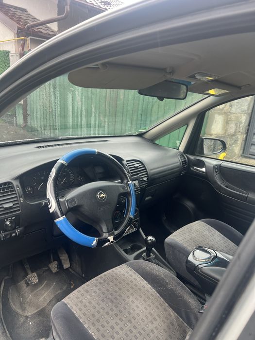 Opel zafira an 2001