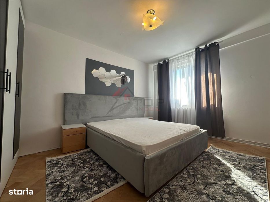 Inchiriere  Apartament cu 3 camere Podu Ros