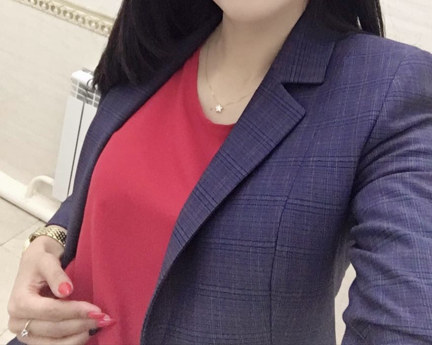 Продаю брючной костьюм (двойка)