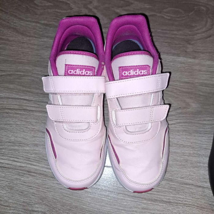 Детски обувки номер 32, 33 и 34