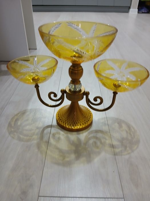 Продам вазы 12 штук сервиз