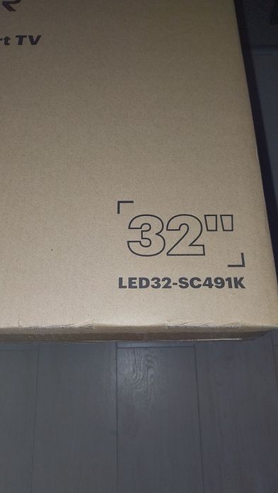 Vand televizor tv Smart Schneider 80 cm, sigilat, 2 ani garanție