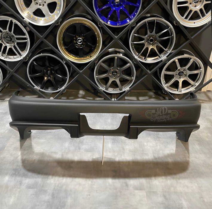 Бампер задний BOMEX subaru impreza GC GF