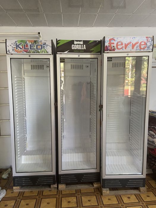 Kleo xolodilnik vitrinniy