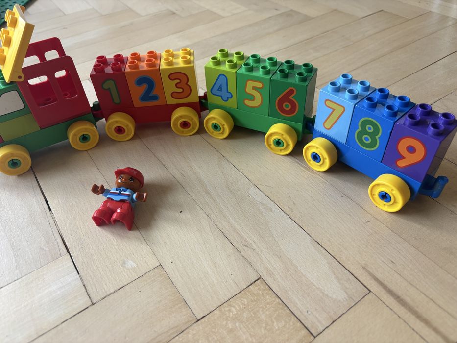 Lego Duplo влак с цифри