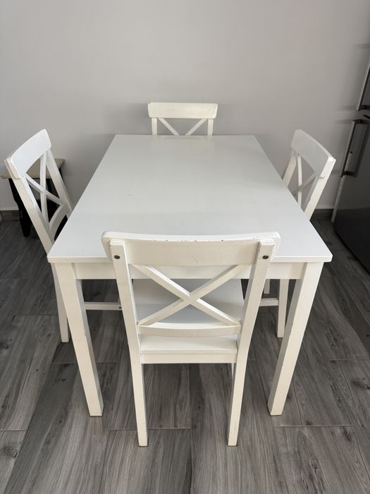 Masa Lățime: 79 cm, Lungime: 123 cm Doar masa este disponibila