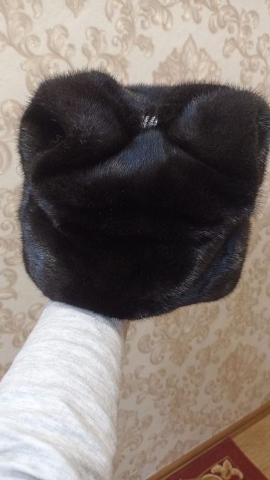Продам  норковую женскую шапку