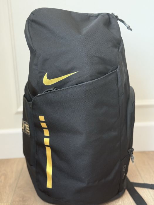 Продам рюкзак Nike Elite