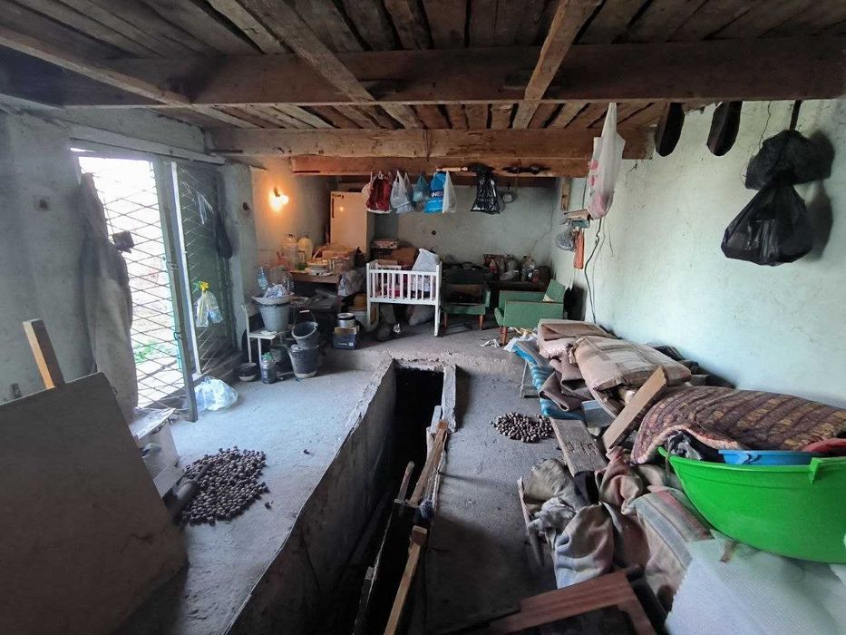 Hovli sotiladi 3.3 sotix Qibray Chinobod Продается участок 330м Кибрай