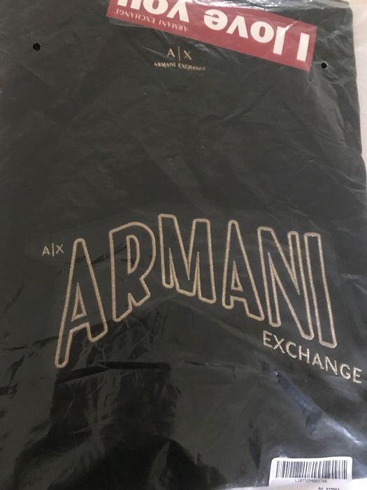 Футболка  XL ARMANI EXCHANGE оригинал XL с Катара бренд единственная