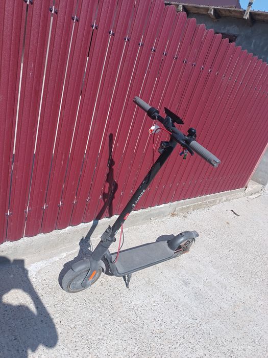 Trotineta electrica navee v40i