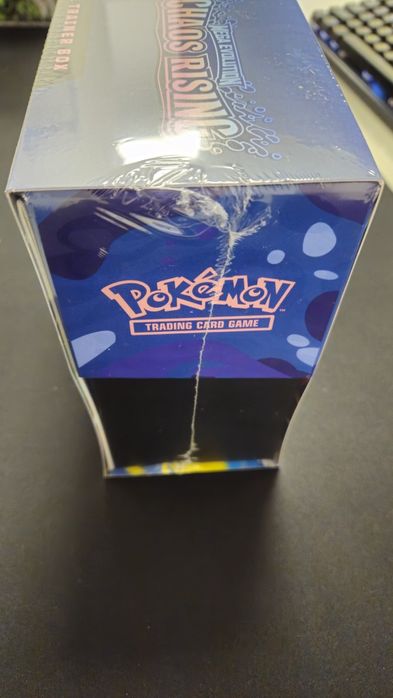 Pokemon Chaos Rising ETB sigilat – box premium