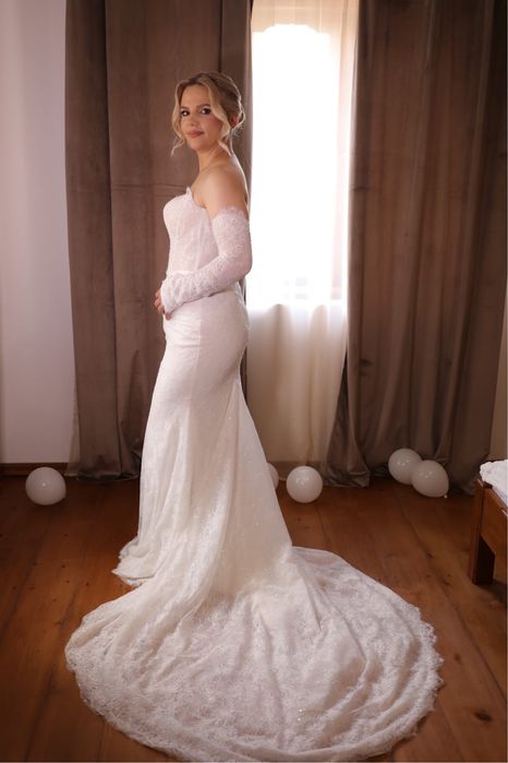 Rochie mireasa sirena din dantela